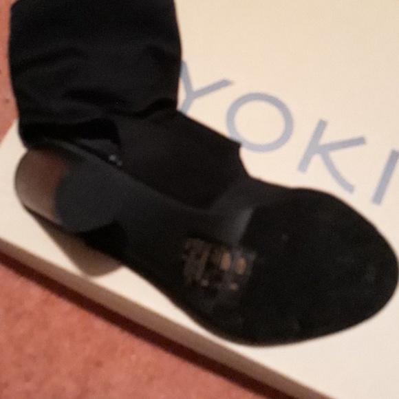 Shoes - Picture 3 of 4